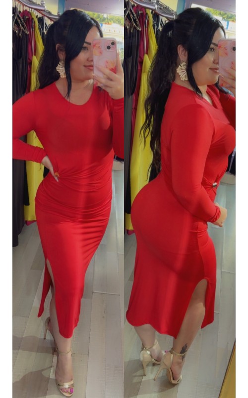 Robe manche longue avec bijou doré