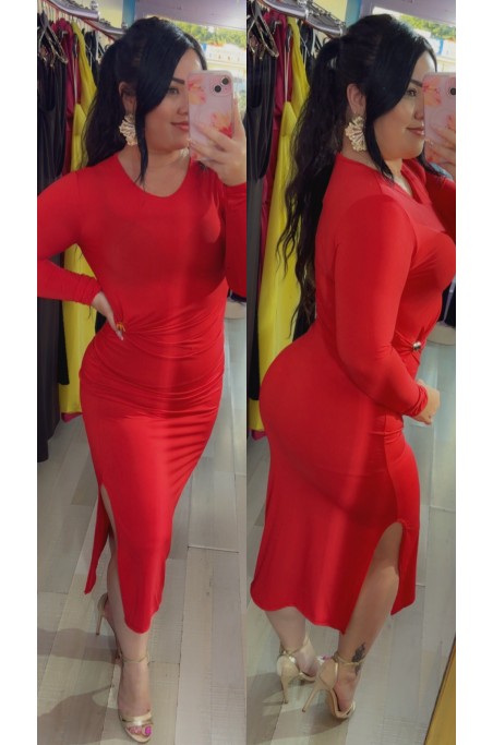 Robe manche longue avec bijou doré