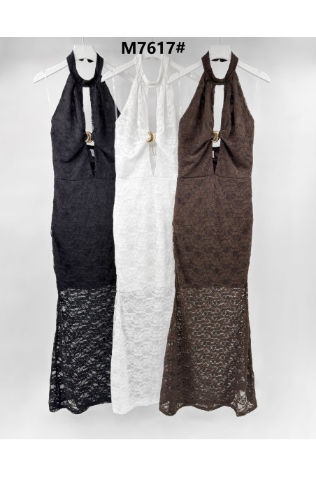 Robe dos nu ajourée détail bijou doré