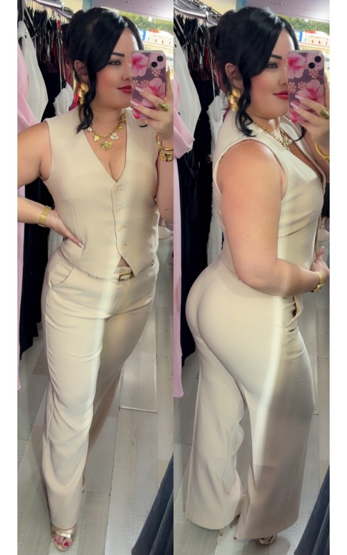 Ensemble tailleur gilet et pantalon avec ceinture