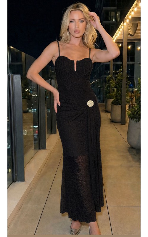Robe de soirée dentelle avec boucle dorée