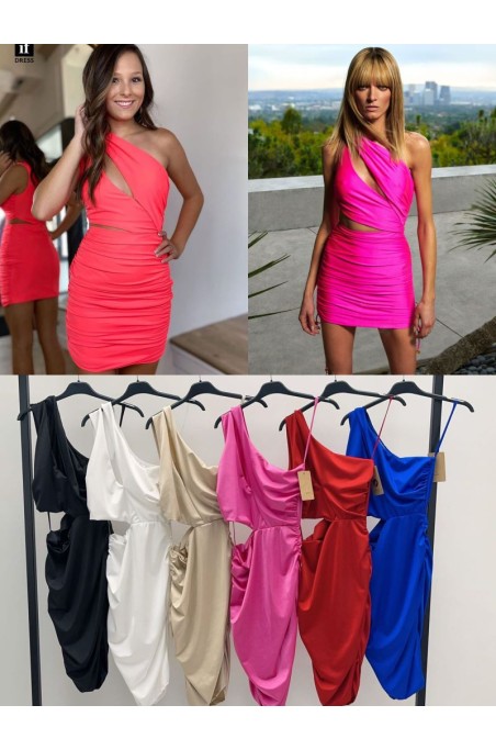 Robe asymétrique ajourrée
